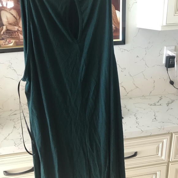 Green Halter Dress - Picture 2 of 3